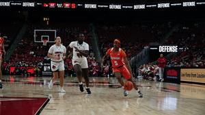 Louisville defeated Syracuse by 13 points at home in January. 