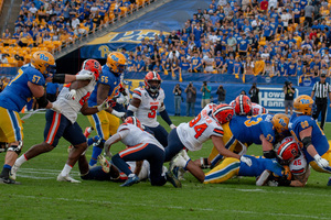 Rodney Hammond Jr. and C'Bo Flemister combined for 166 yards on the ground to dismantle a weak Syracuse rush defense on Saturday.